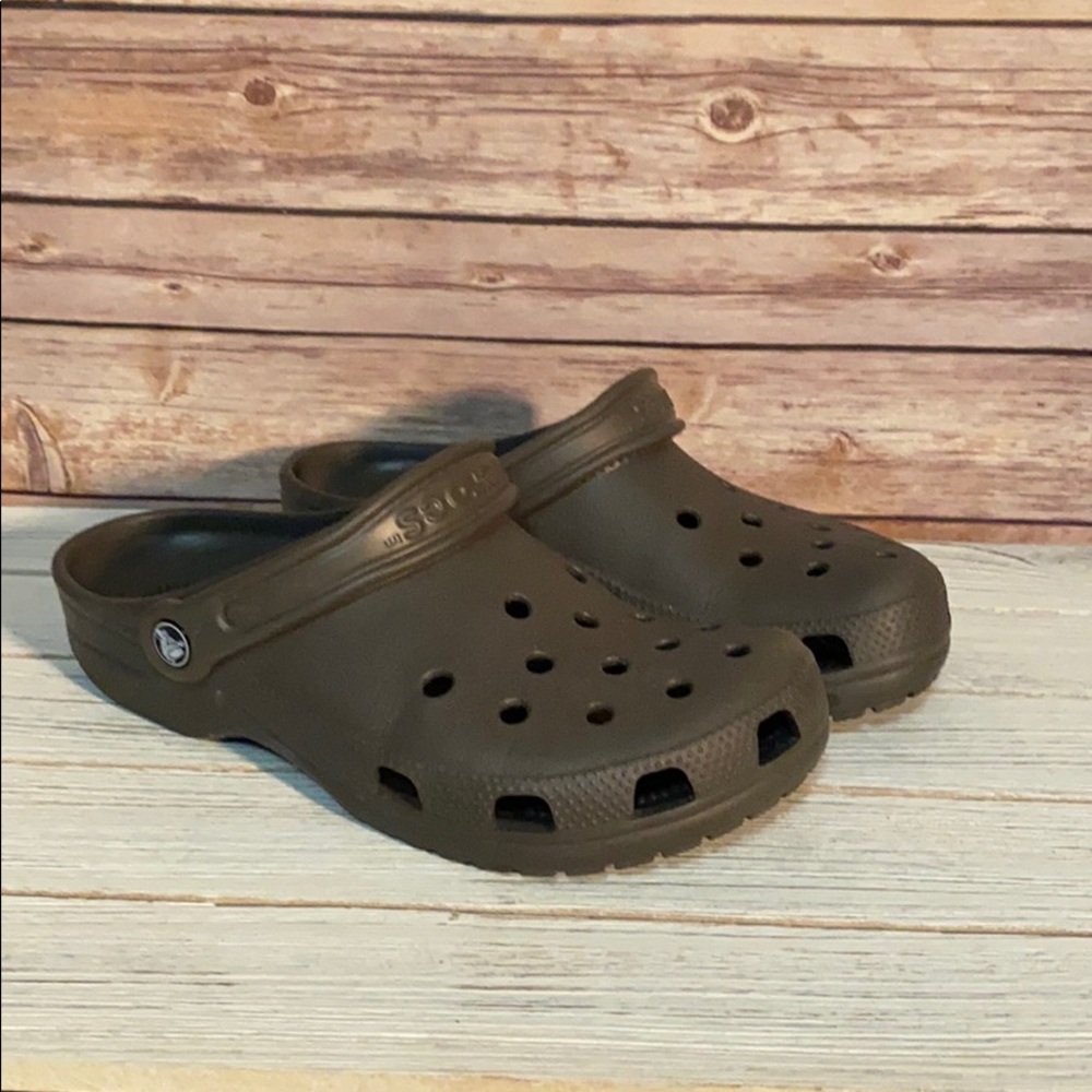 CROCS